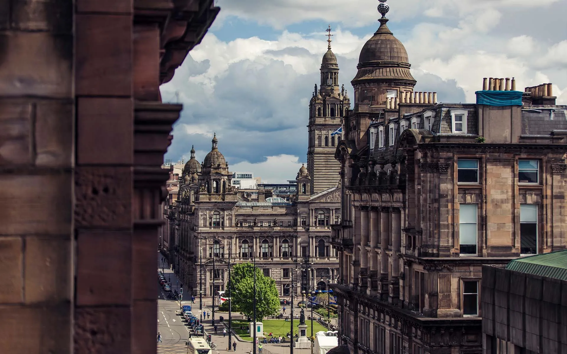 Carlton George Glasgow buitenaanzicht - Luxueus hotel in hartje Glasgow